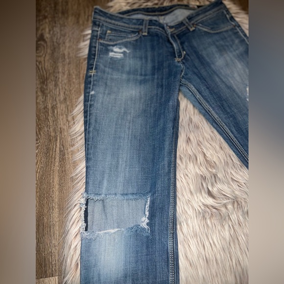 People’s liberation women’s distressed blue jeans capris - Picture 2 of 12